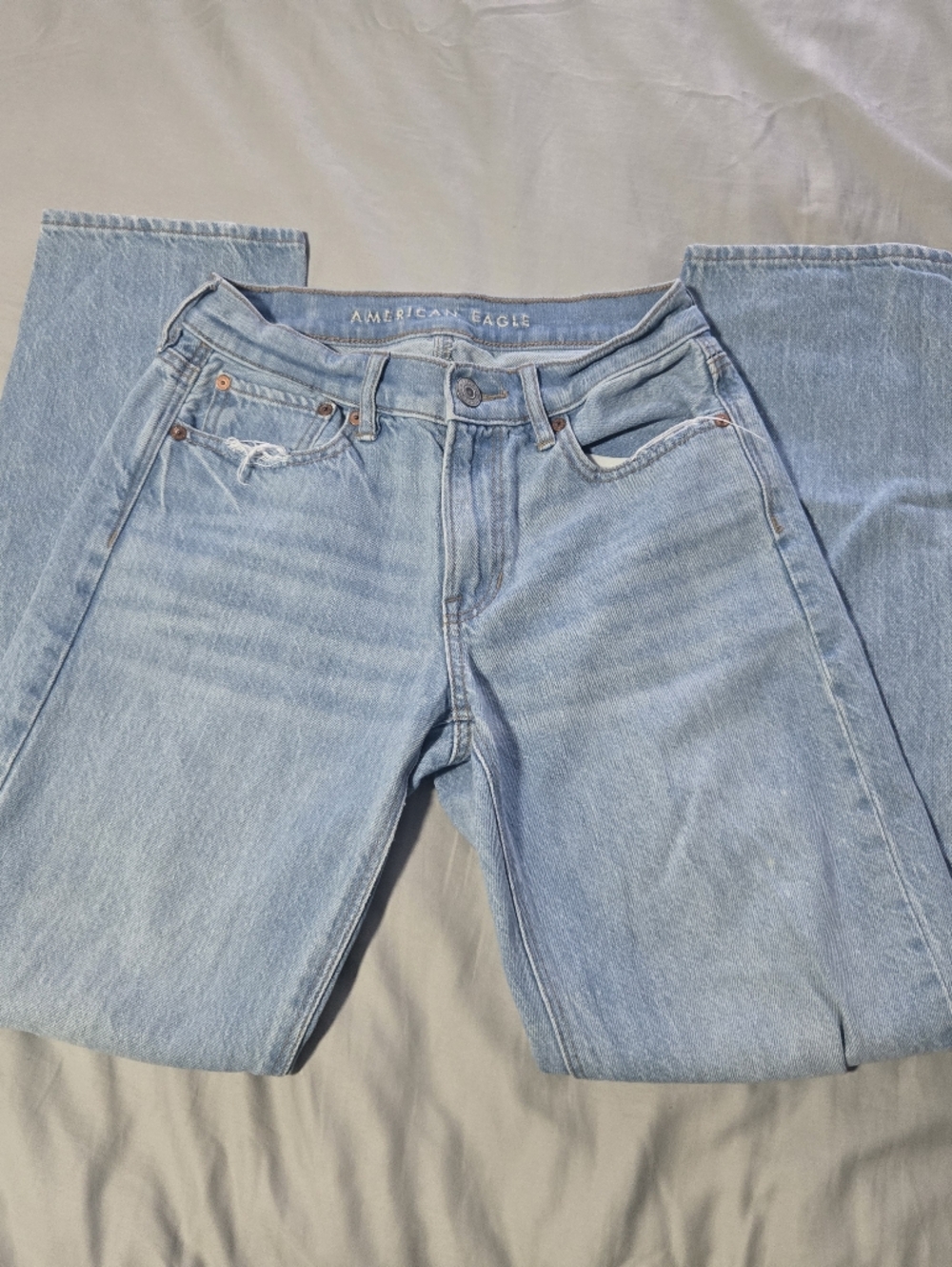 American Eagle Outfitters Women's Light Blue Straight Leg Jeans
